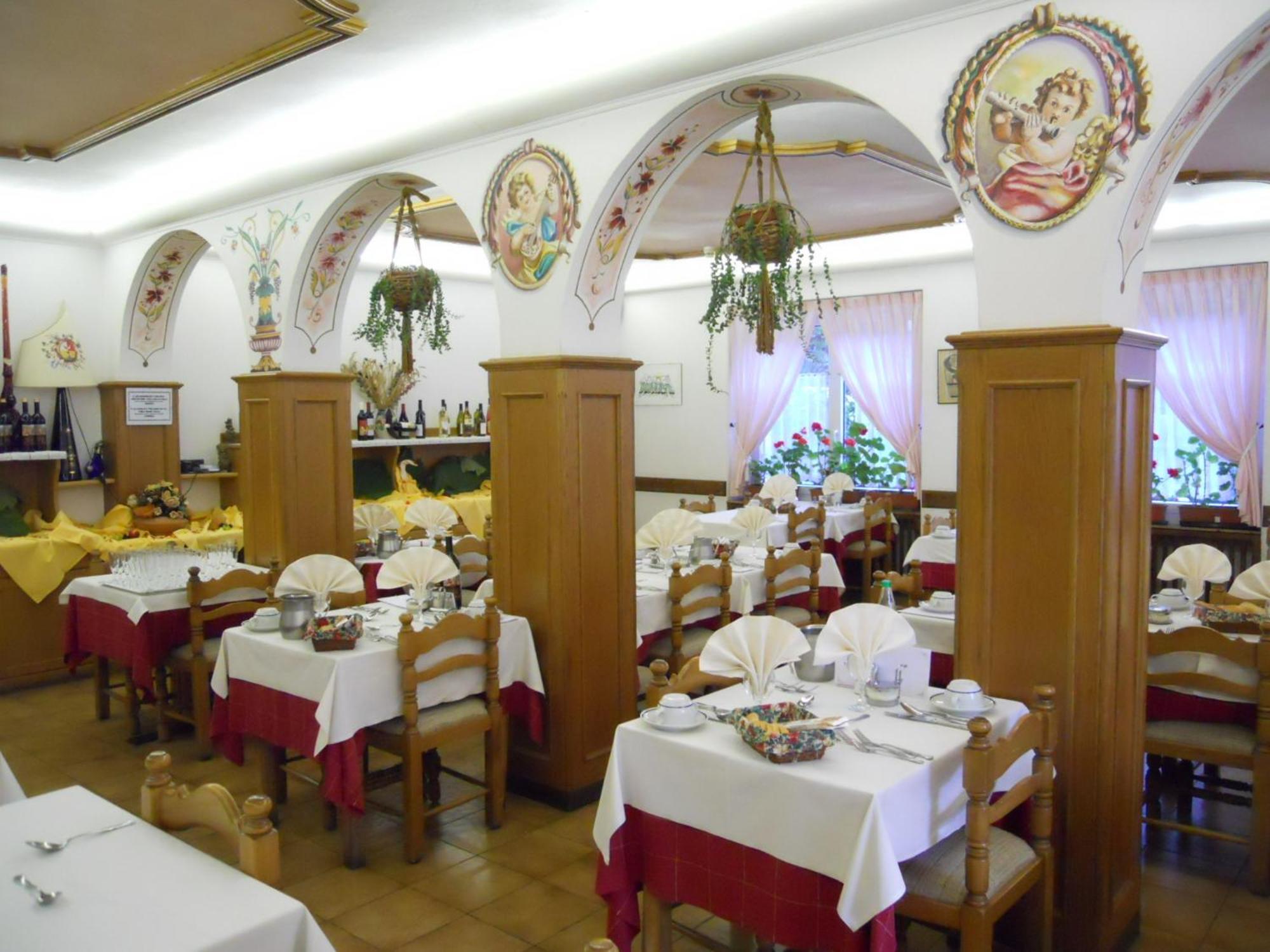 Hotel Villa Agomer Penia Exterior photo